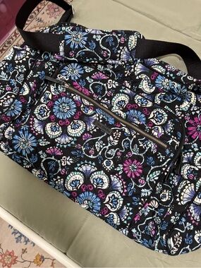Vera Bradley - Large Weekender Bag